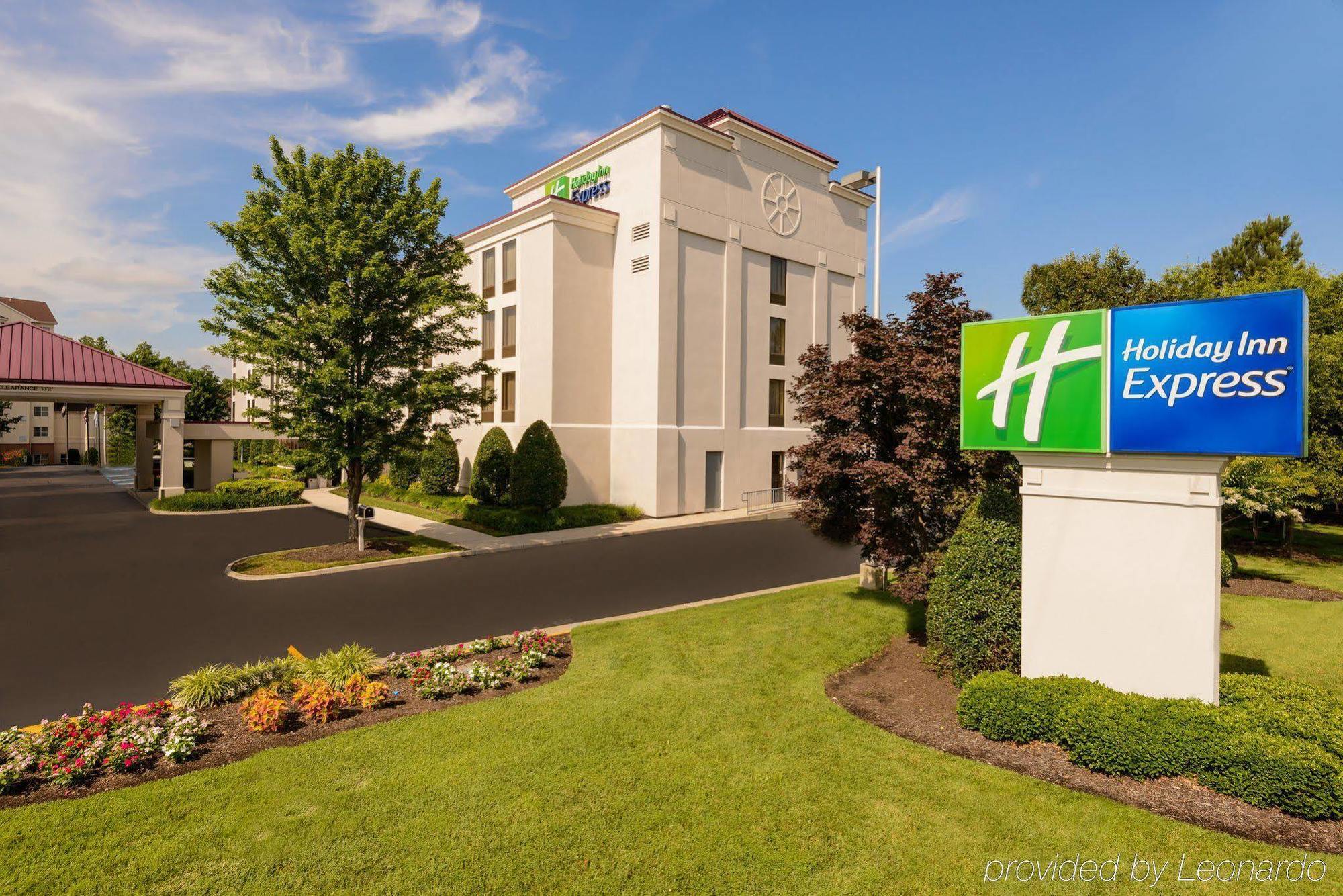 Express - By Ihg